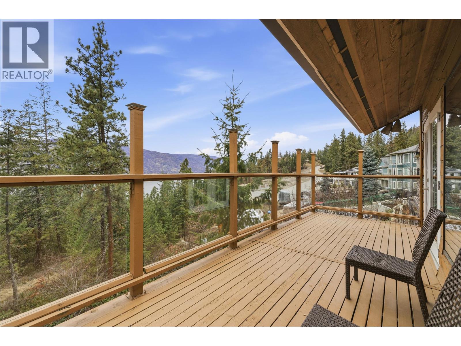 324 Clifton Road N, Kelowna, BC