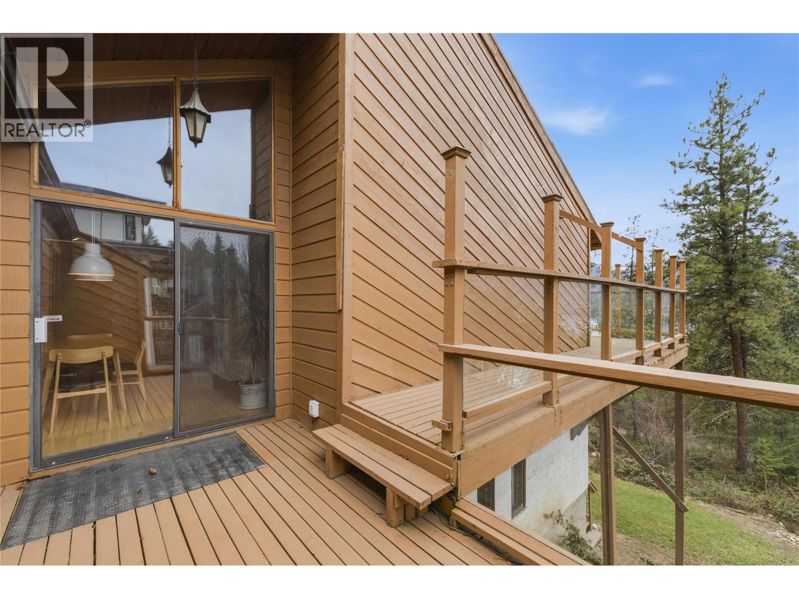 Patio off of dining room - 324 Clifton Road N, Kelowna, BC