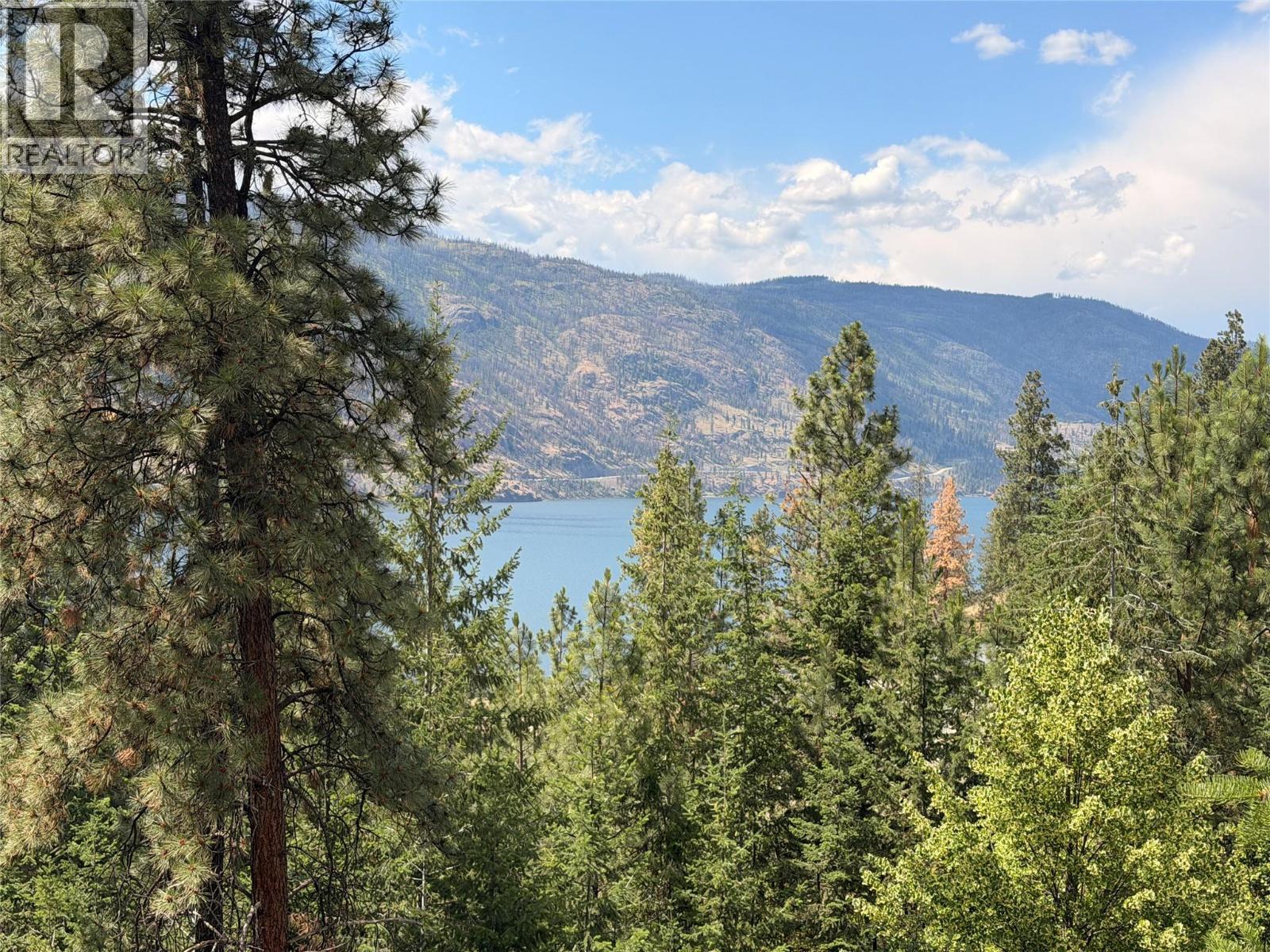 324 Clifton Road N, Kelowna, BC