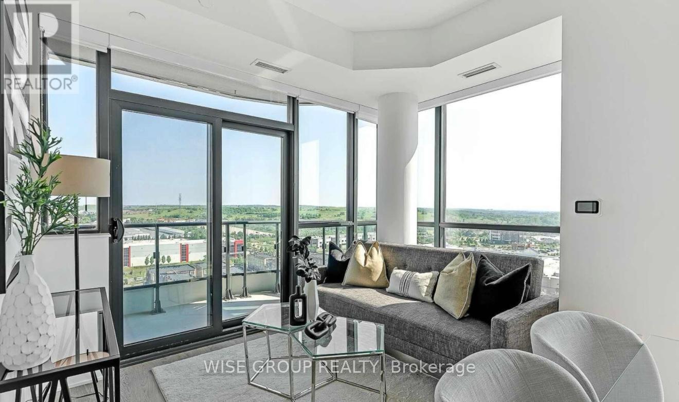 Lph04 - 120 Eagle Rock Way, Vaughan, ON