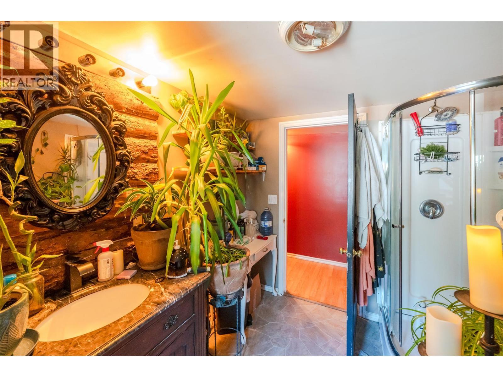 800 Coulthard Road, Cawston, BC