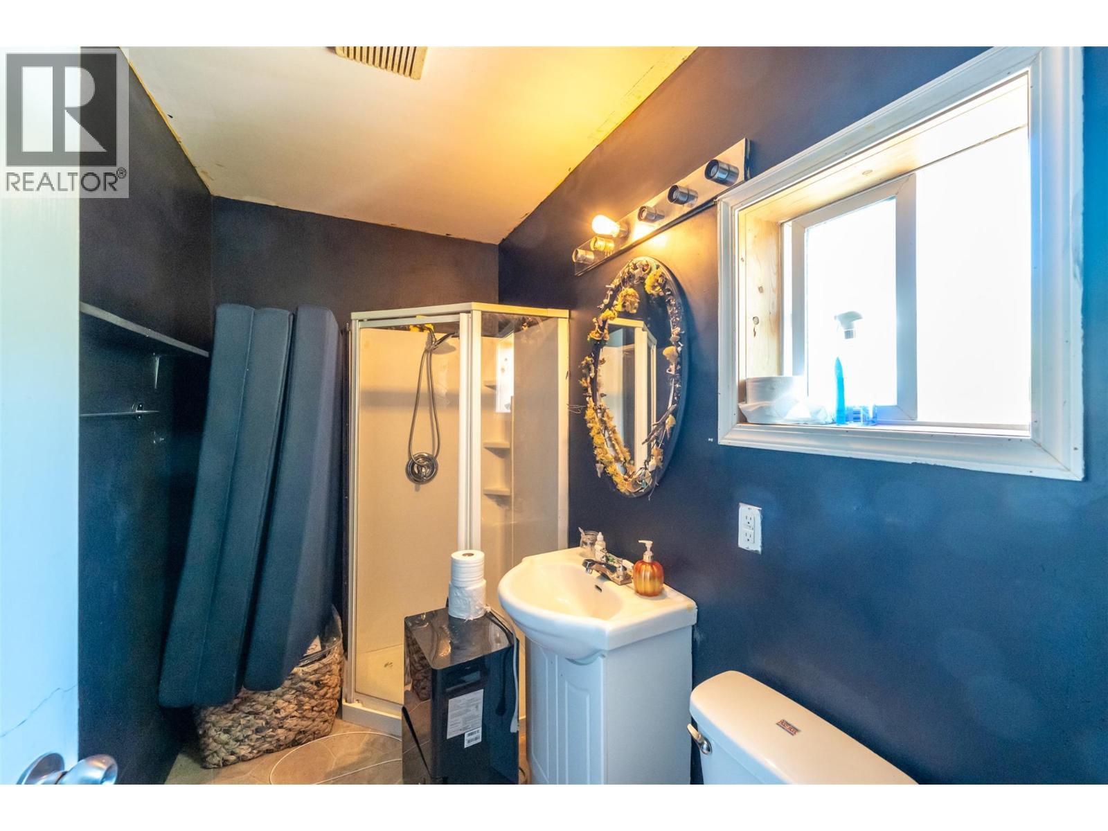 800 Coulthard Road, Cawston, BC