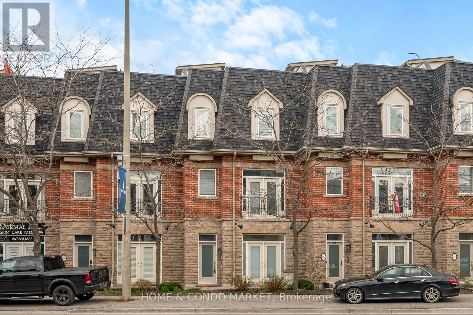 194 Lakeshore Road W, Mississauga, ON