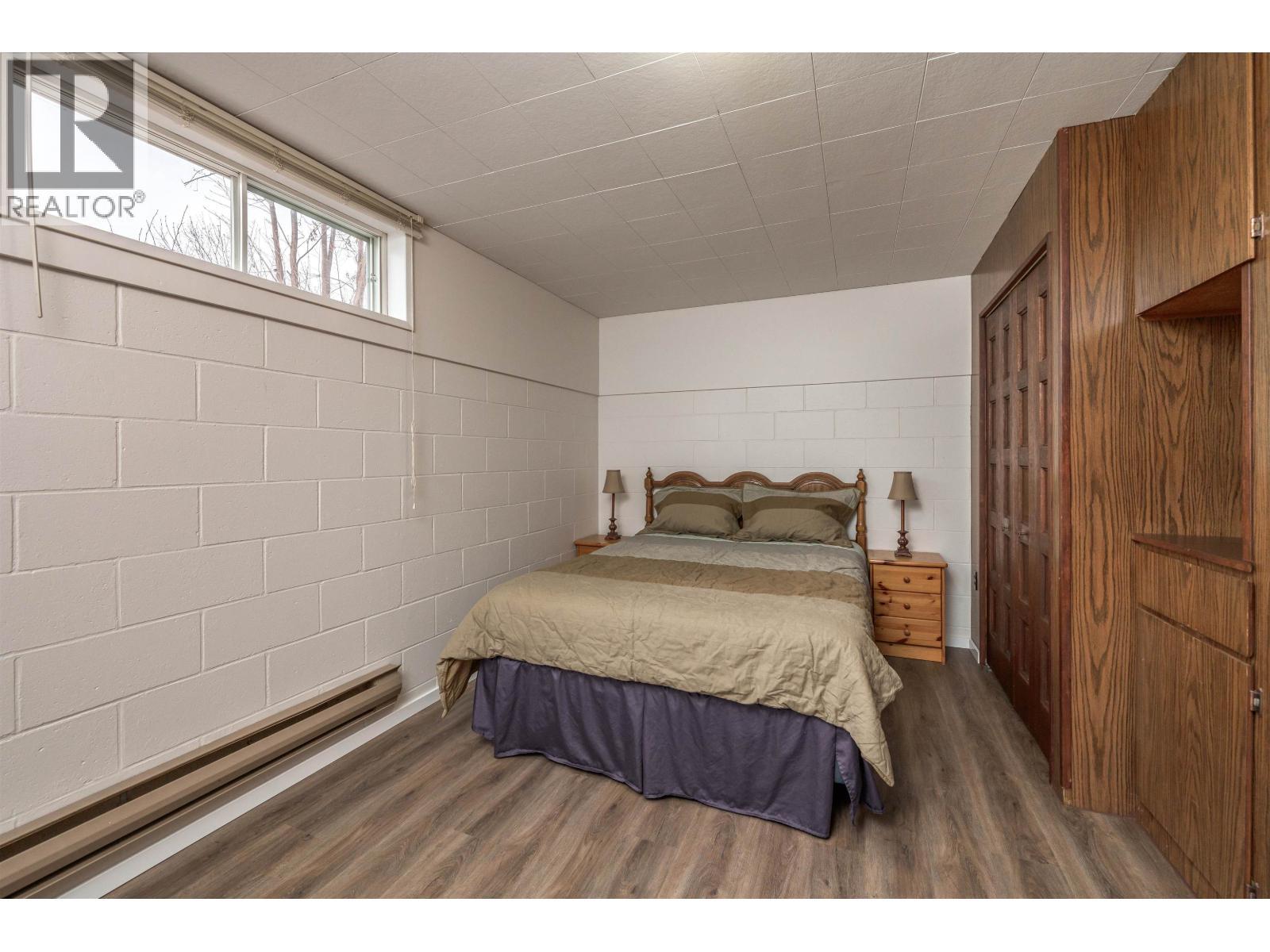 240 Dogwood Avenue, 100 Mile House, BC