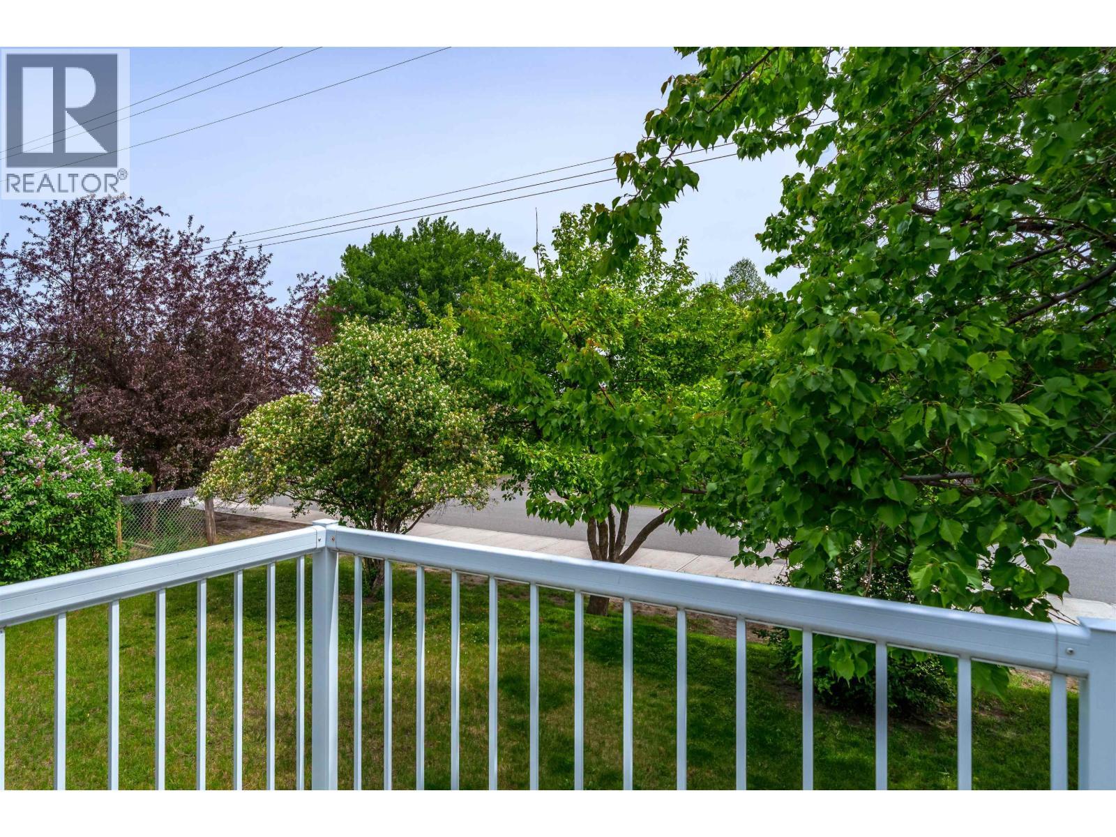 240 Dogwood Avenue, 100 Mile House, BC