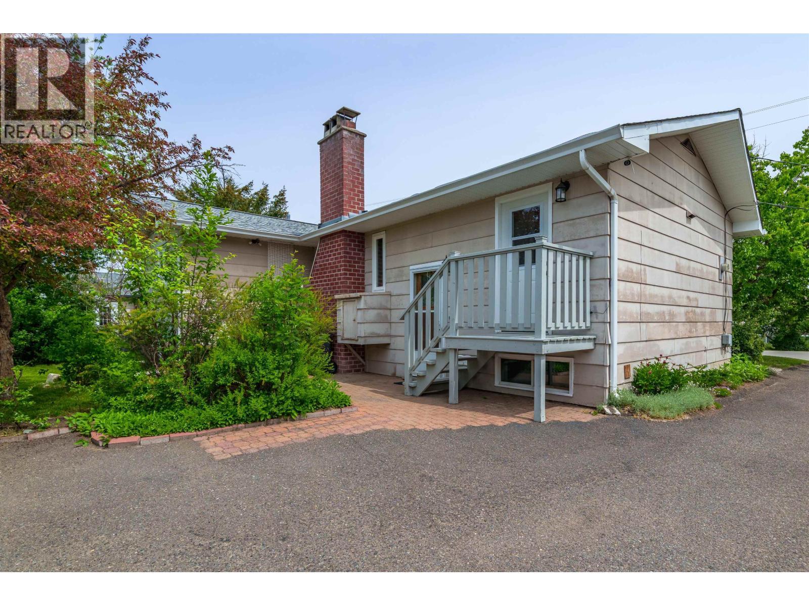 240 Dogwood Avenue, 100 Mile House, BC