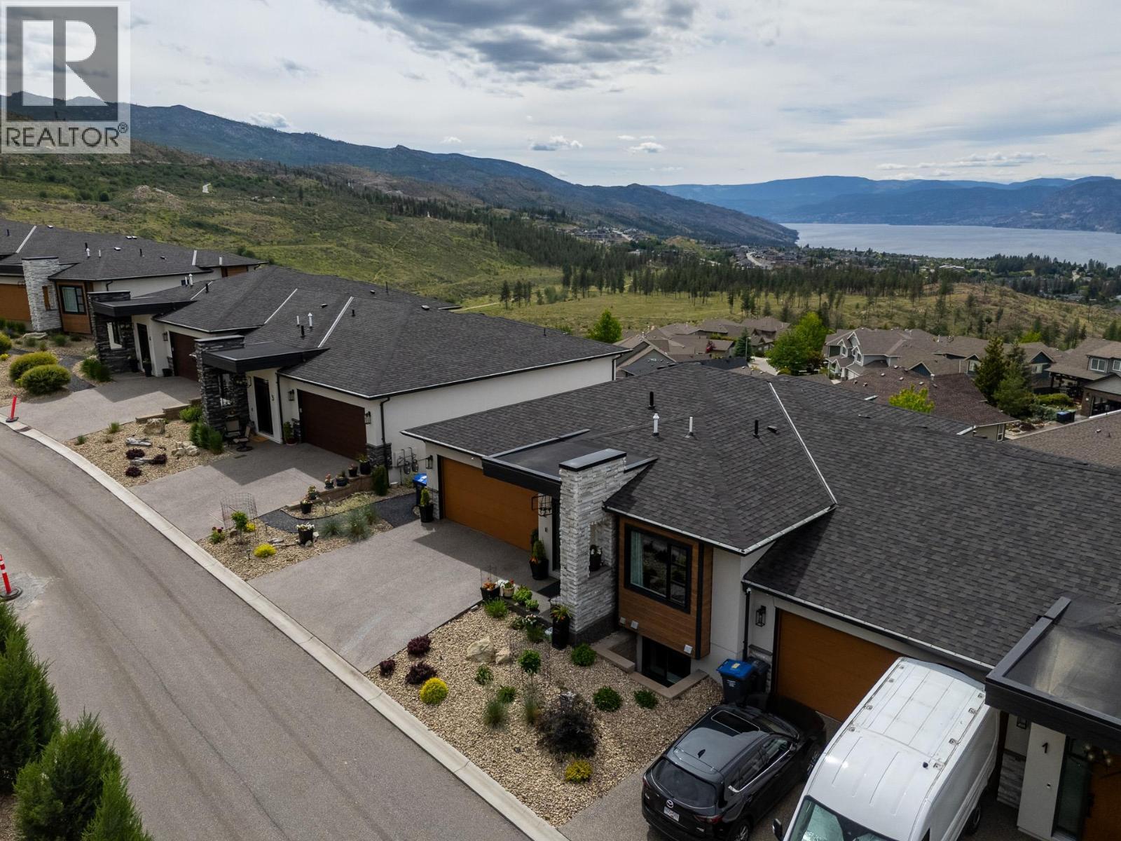 796 Kuipers Crescent Unit# 2, Kelowna, BC