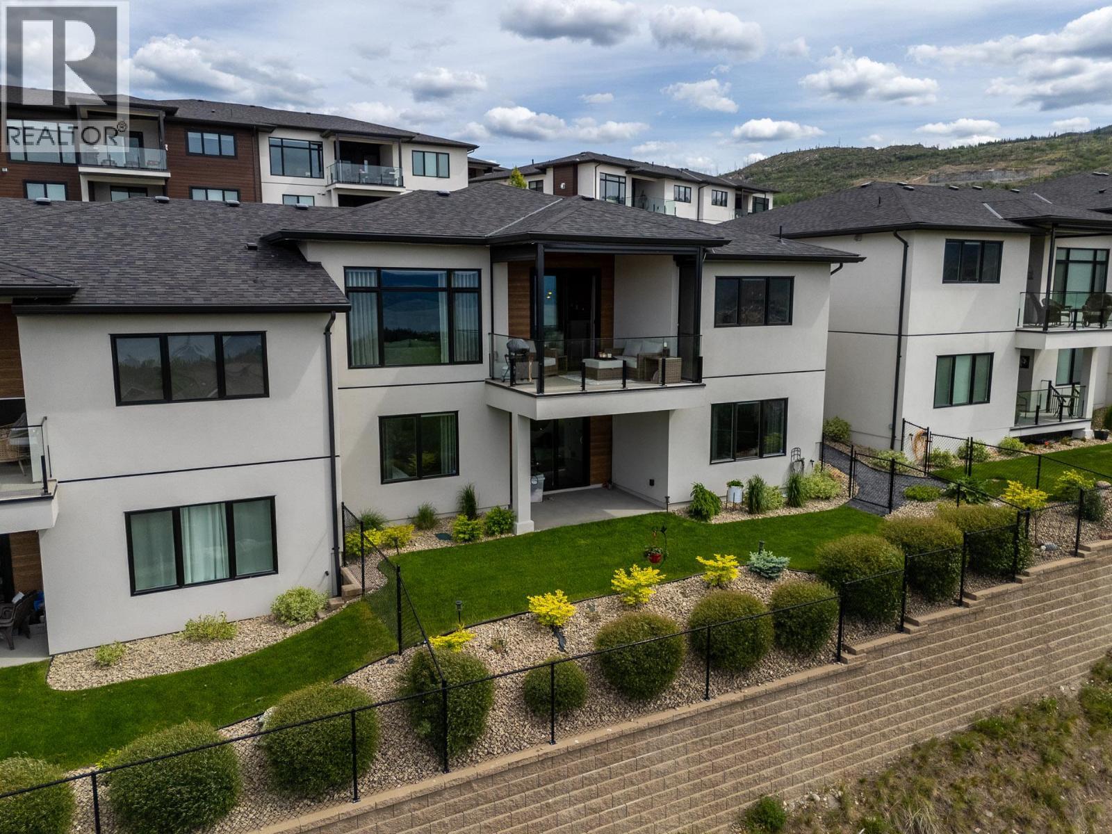 796 Kuipers Crescent Unit# 2, Kelowna, BC