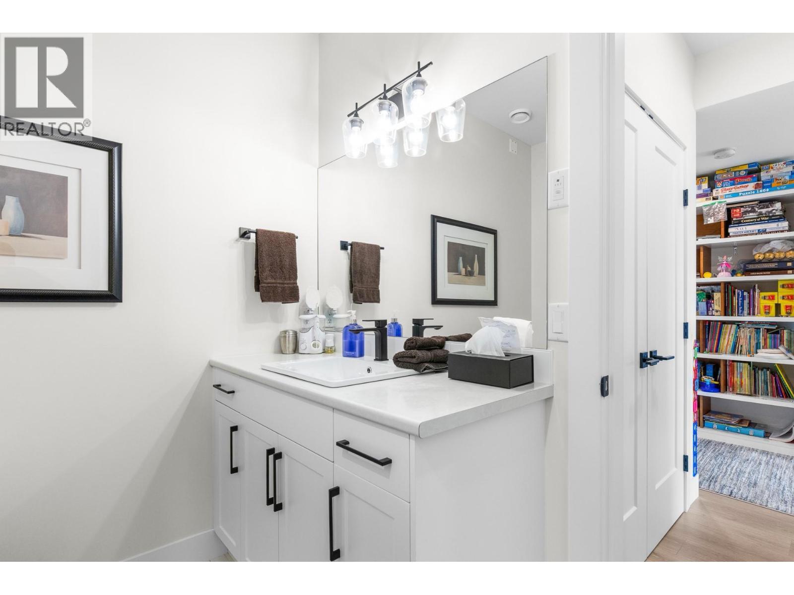 796 Kuipers Crescent Unit# 2, Kelowna, BC