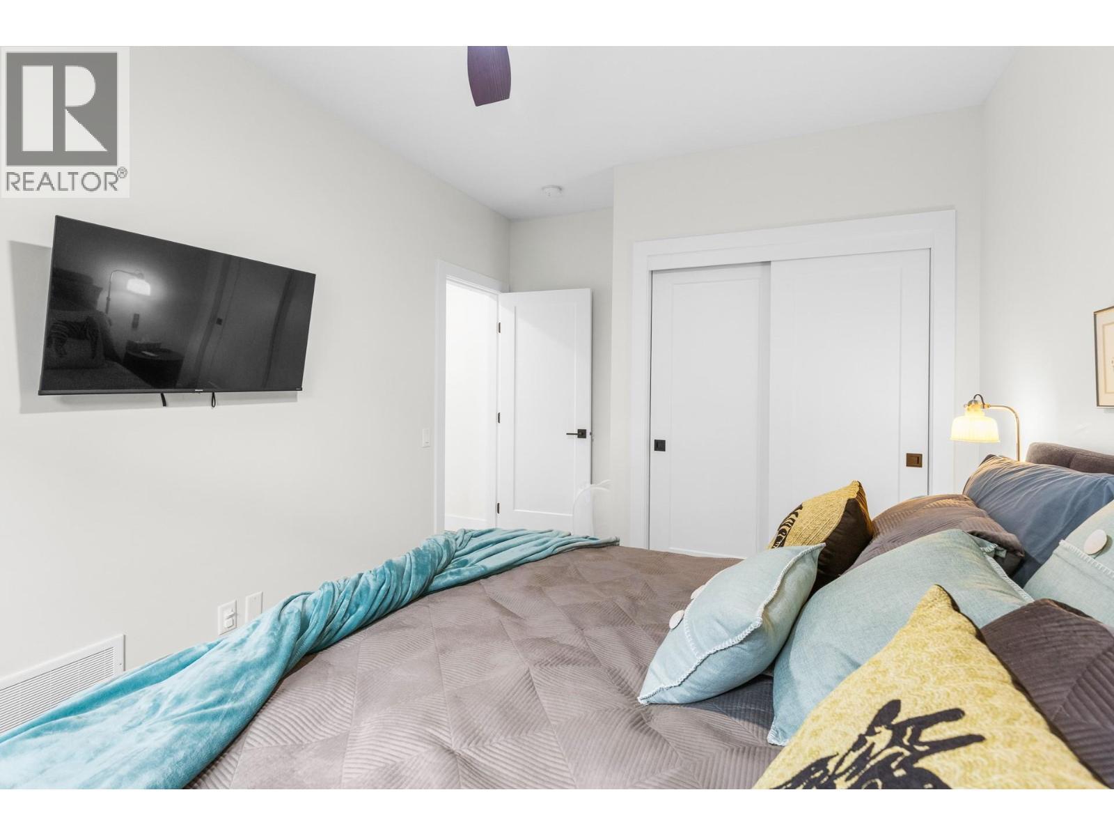 796 Kuipers Crescent Unit# 2, Kelowna, BC