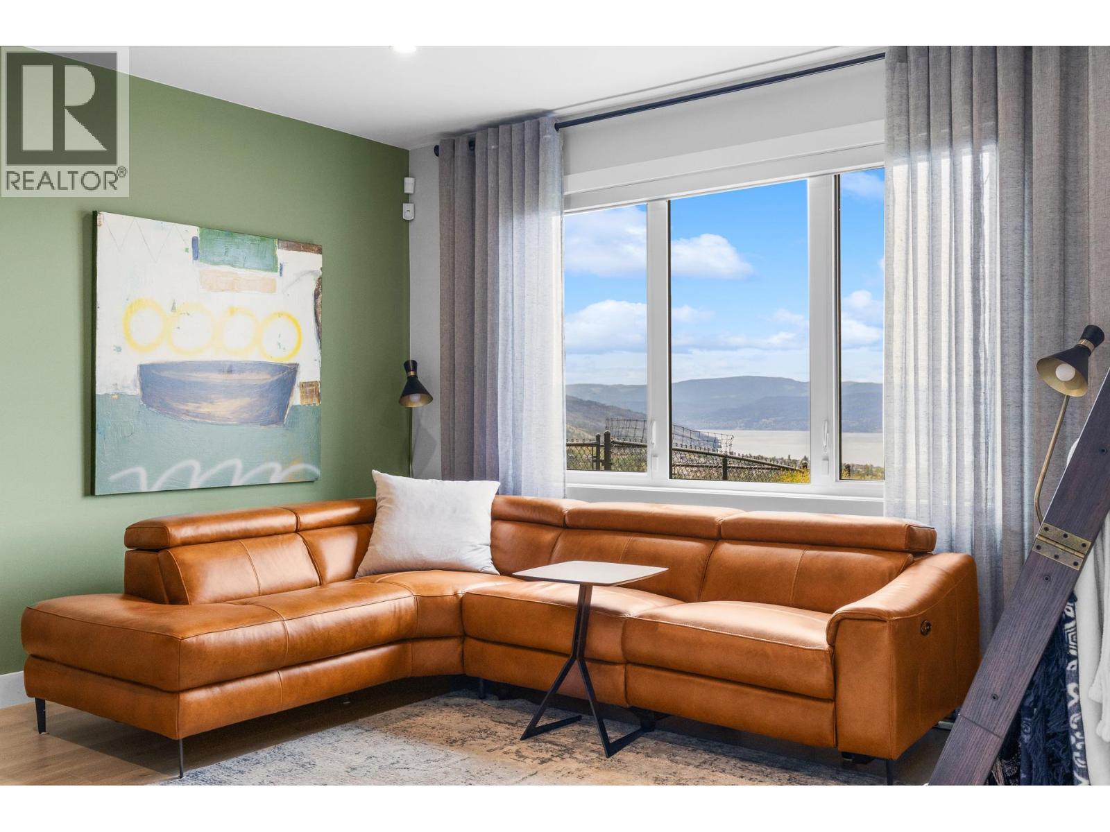 796 Kuipers Crescent Unit# 2, Kelowna, BC