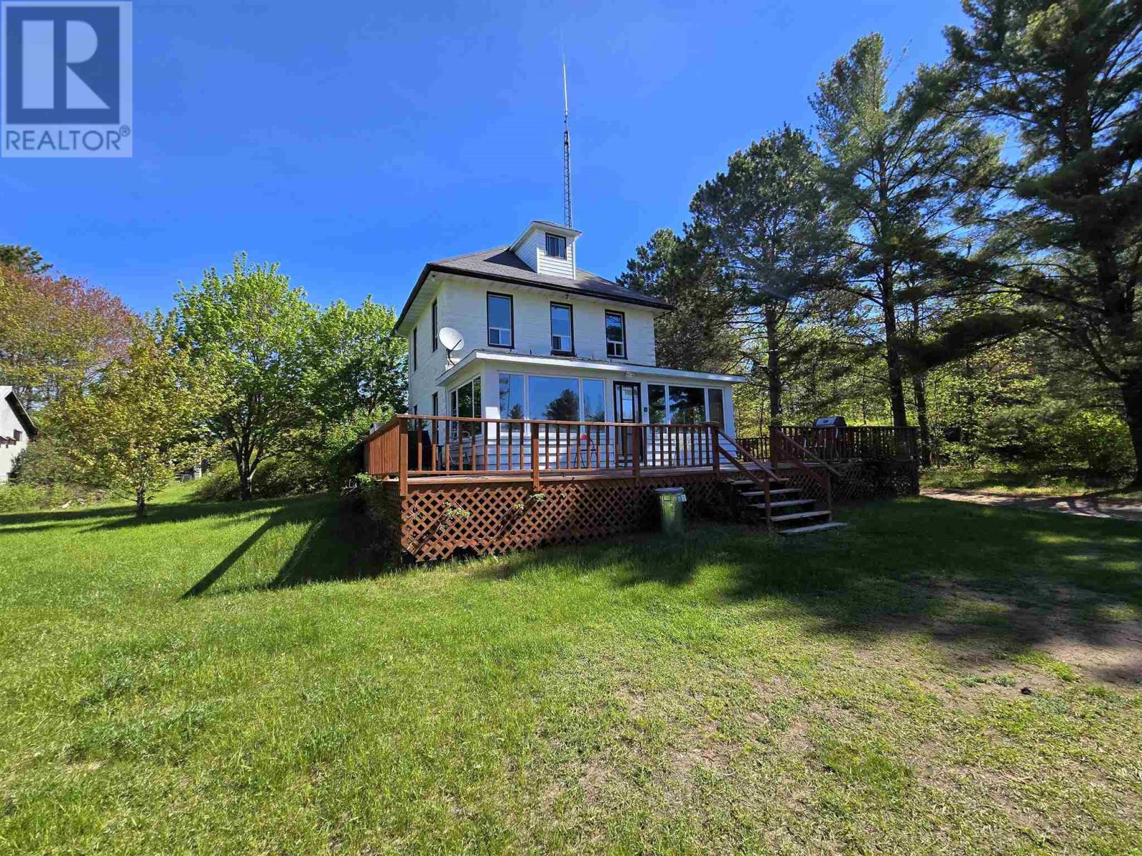 35 Pine Ridge Rd, Huron Shores, ON