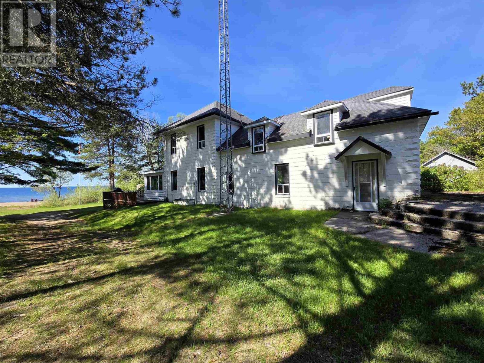 35 Pine Ridge Rd, Huron Shores, ON