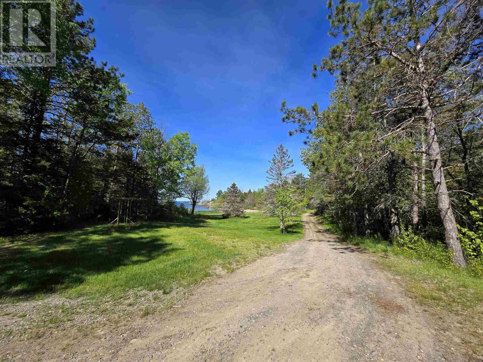 35 Pine Ridge Rd, Huron Shores, ON