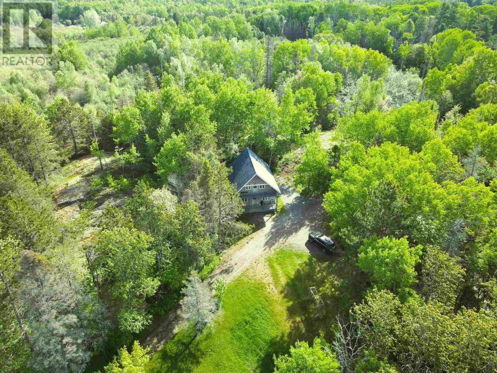 35 Pine Ridge Rd, Huron Shores, ON