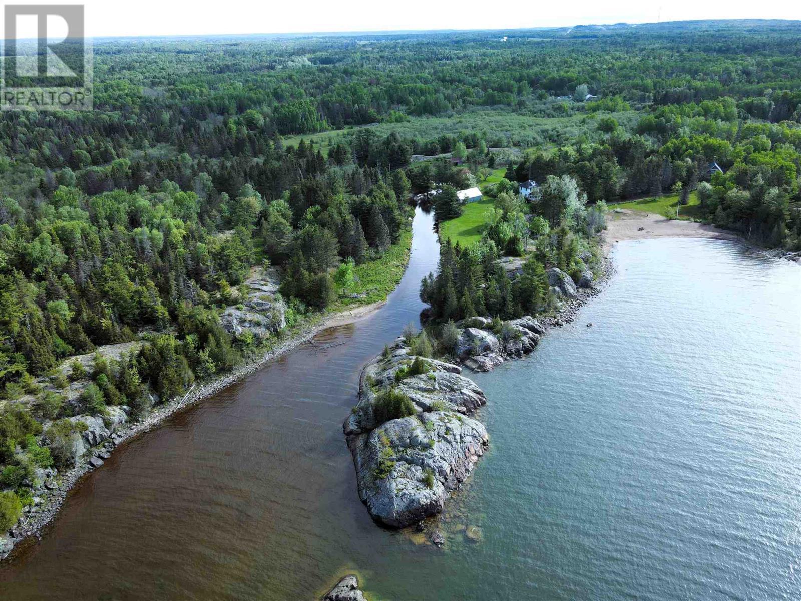 35 Pine Ridge Rd, Huron Shores, ON