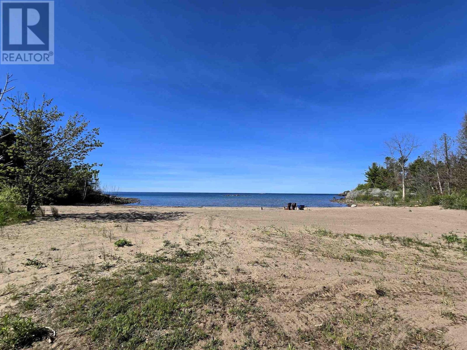 35 Pine Ridge Rd, Huron Shores, ON