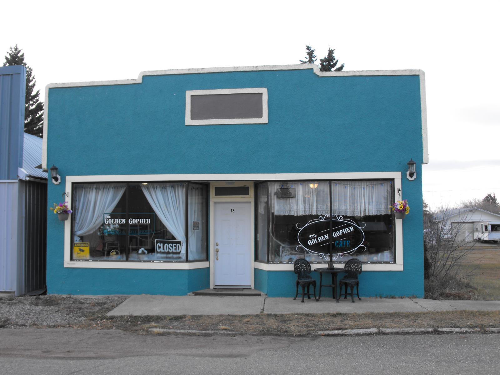 18 Centre Street, Derwent, AB