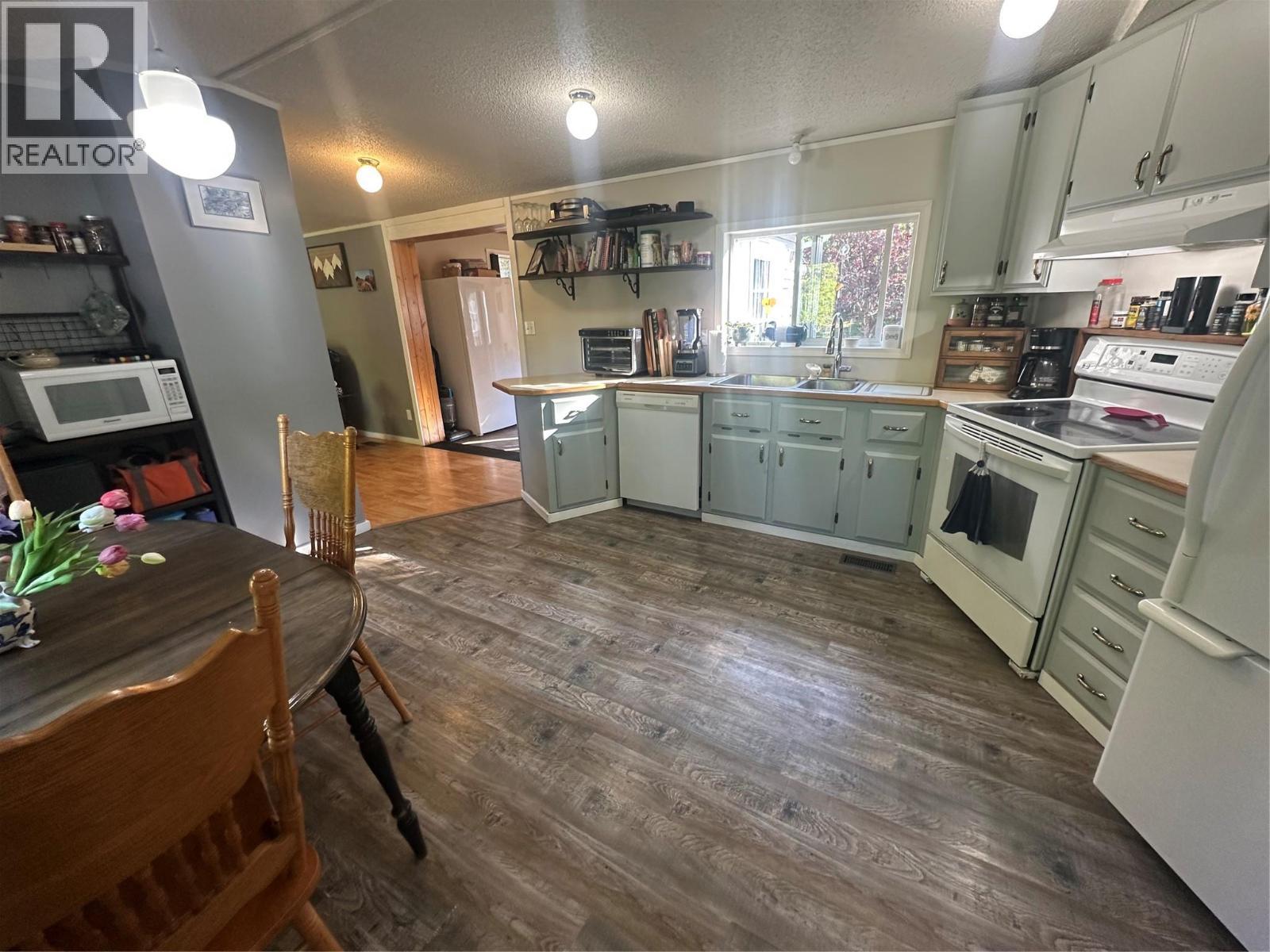 6766 Dokkie Access Road, Chetwynd, BC