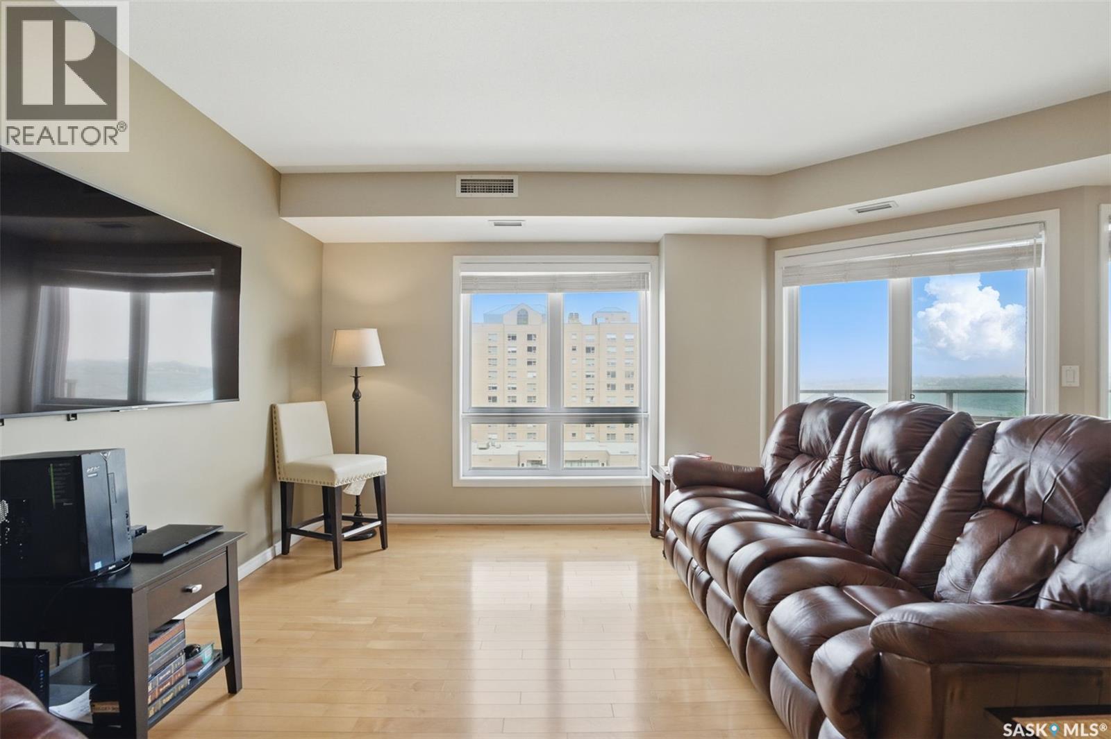 1006 902 Spadina Crescent E, Saskatoon, SK