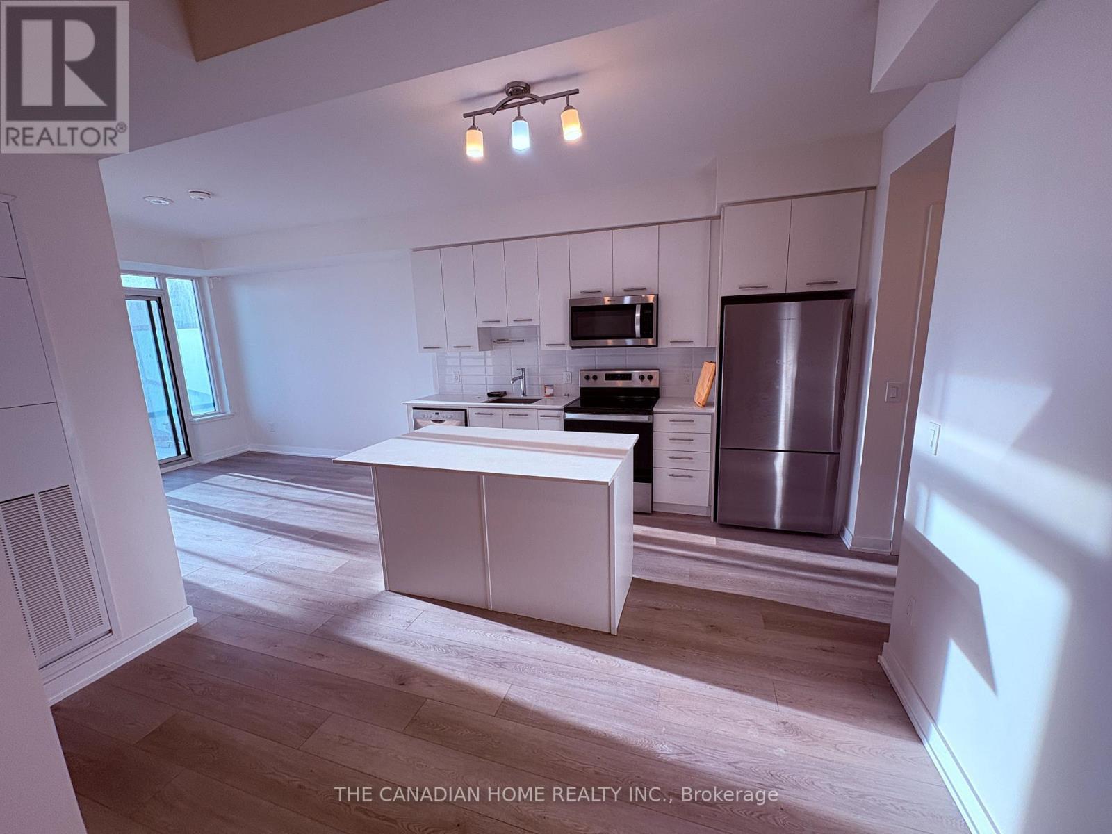 203 - 385 Winston Road, Grimsby, ON