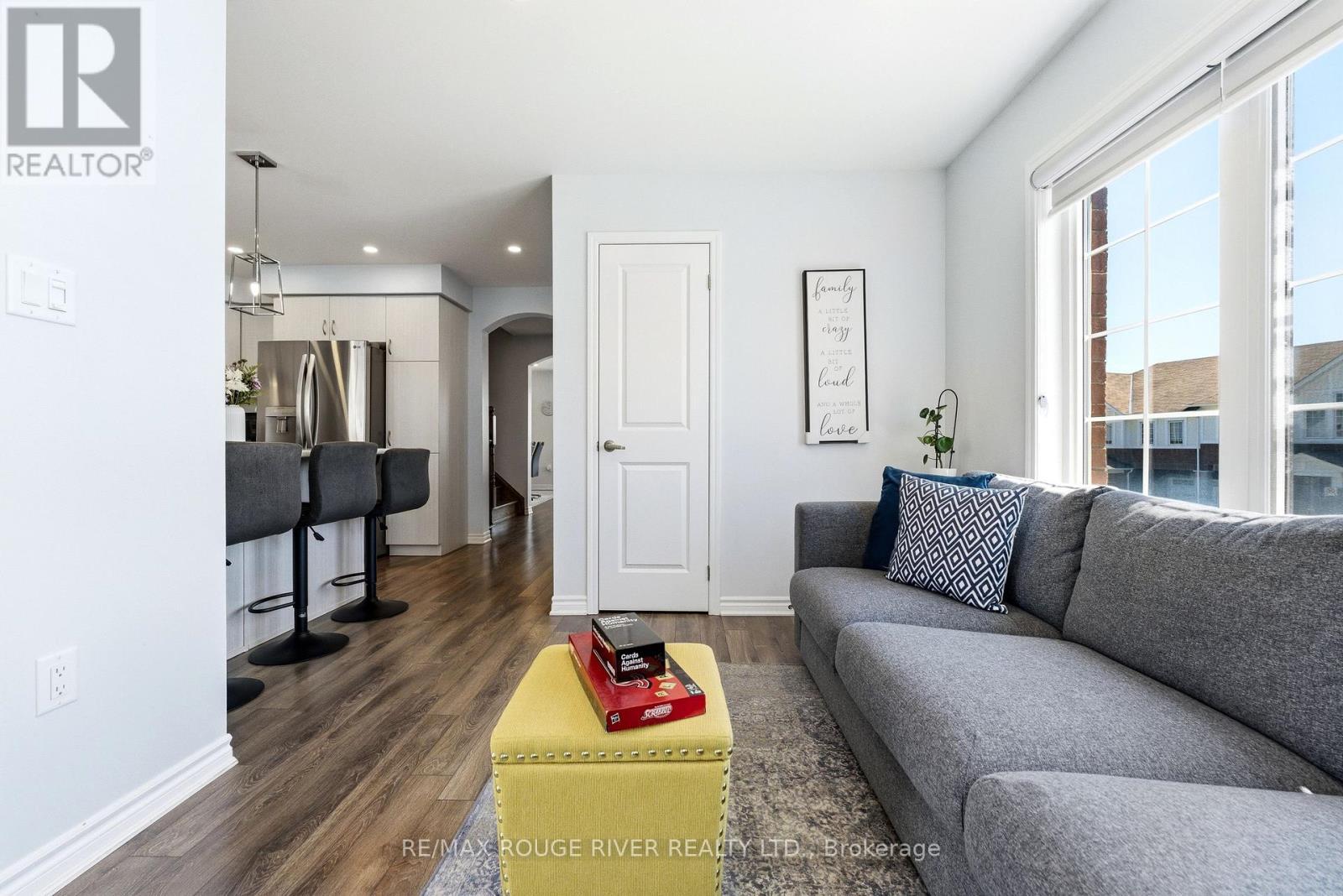2402 Fall Harvest Crescent, Pickering, ON
