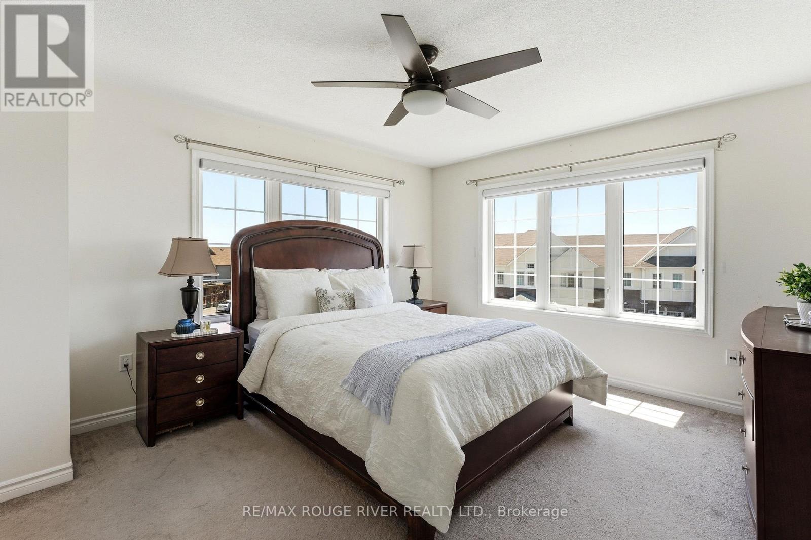 2402 Fall Harvest Crescent, Pickering, ON