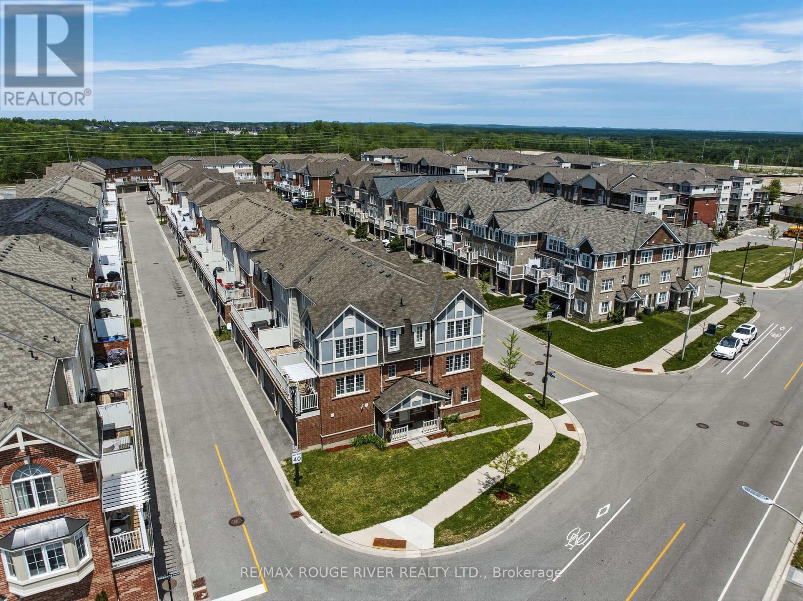 2402 Fall Harvest Crescent, Pickering, ON