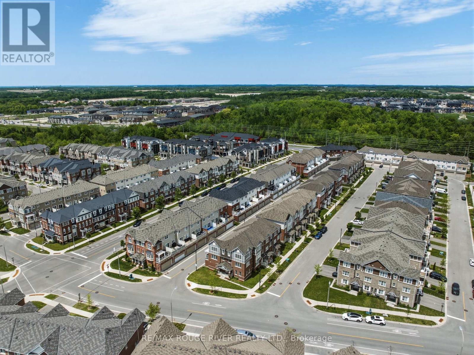 2402 Fall Harvest Crescent, Pickering, ON