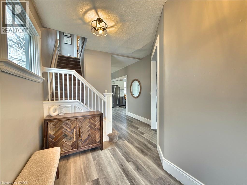 9 Fourth Avenue, St. Thomas, ON