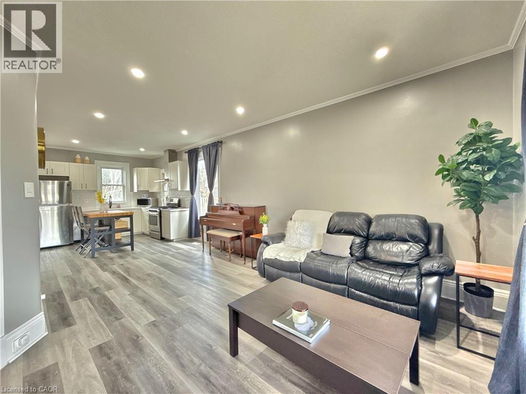 9 Fourth Avenue, St. Thomas, ON