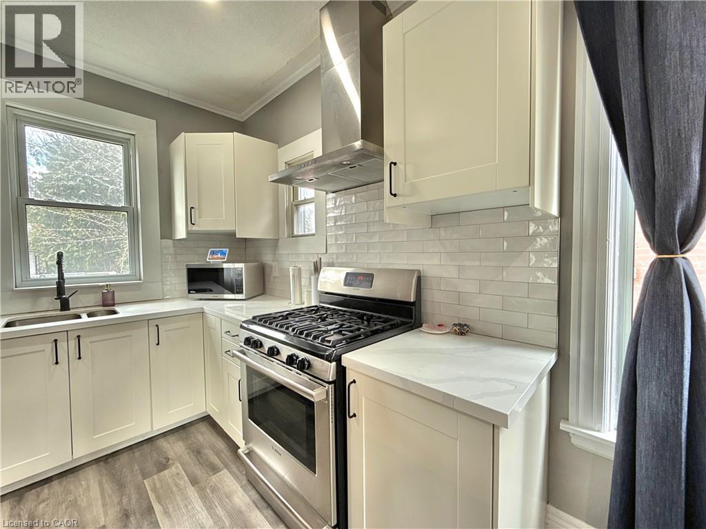 9 Fourth Avenue, St. Thomas, ON