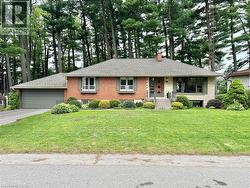 60 SMITH Avenue Delhi, ON N4B 1B8
