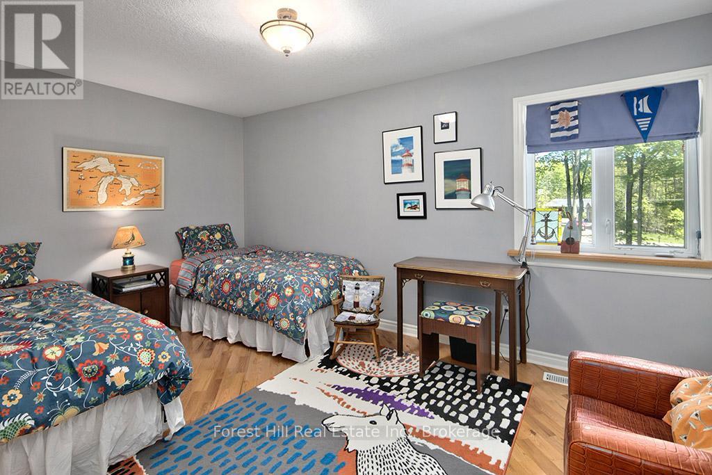 Bedroom 3 - 157 Glen Fiddish Road, West Grey, ON - Indoor Photo Showing Bedroom