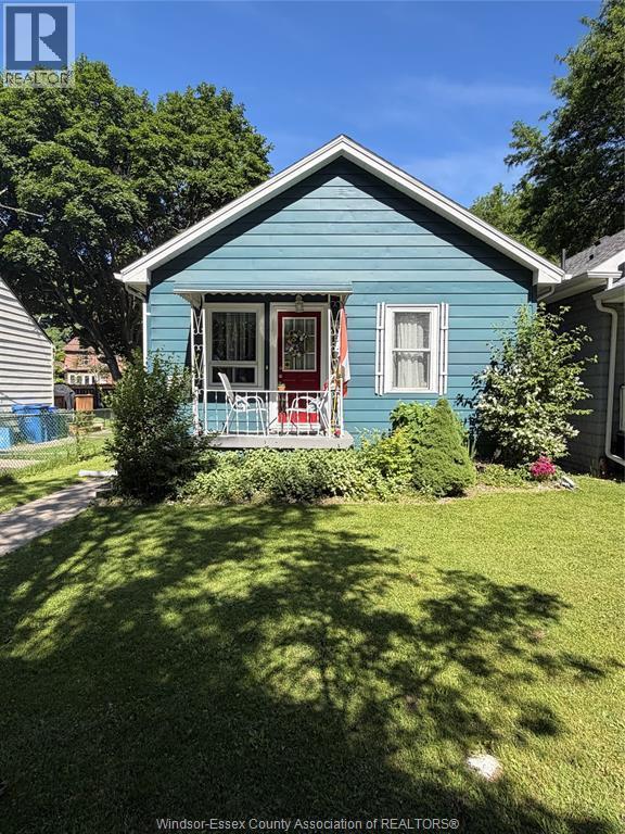 3612 King, Windsor, ON