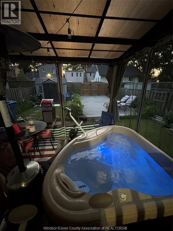 3612 King, Windsor, ON