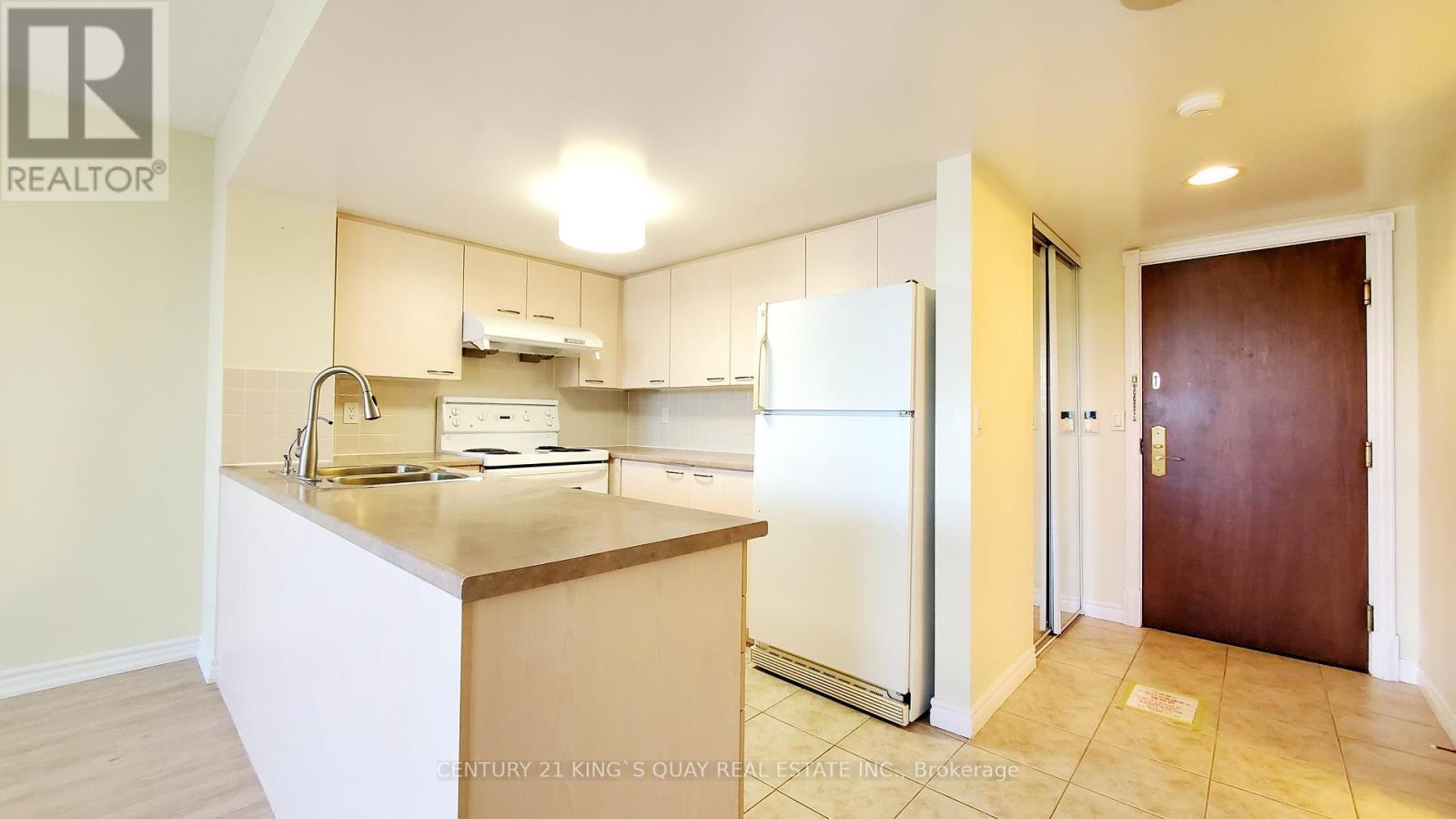 303 - 130 Pond Drive, Markham, ON