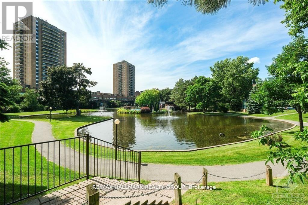 Private Park - 406 - 280 Brittany Drive, Ottawa, ON