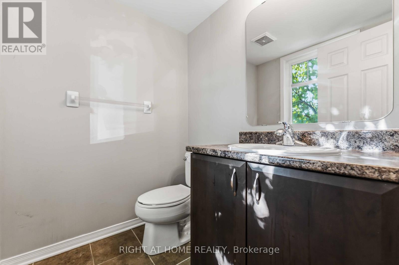 227 Keltie Private, Ottawa, ON