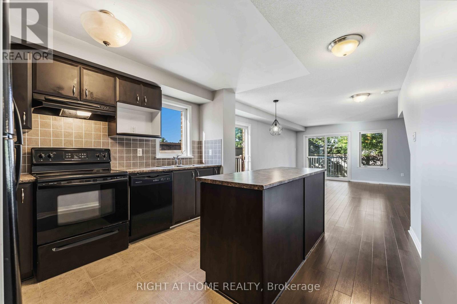 227 Keltie Private, Ottawa, ON