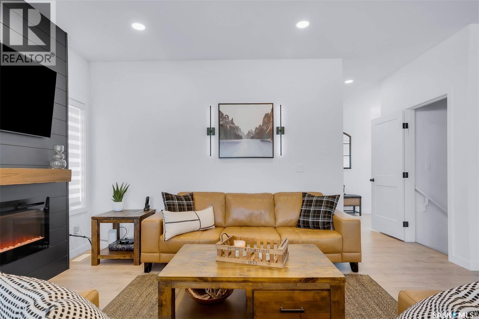 351 Aniskotaw Bend, Saskatoon, SK