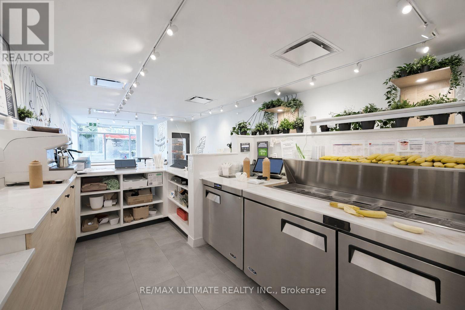 1819-1821 Avenue Road, Toronto, ON