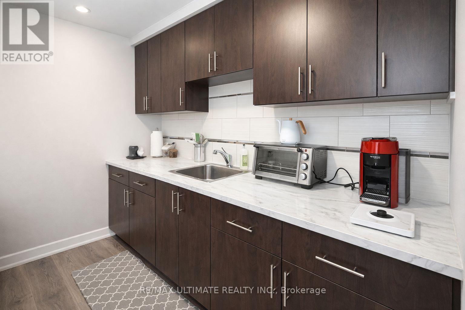 1819-1821 Avenue Road, Toronto, ON