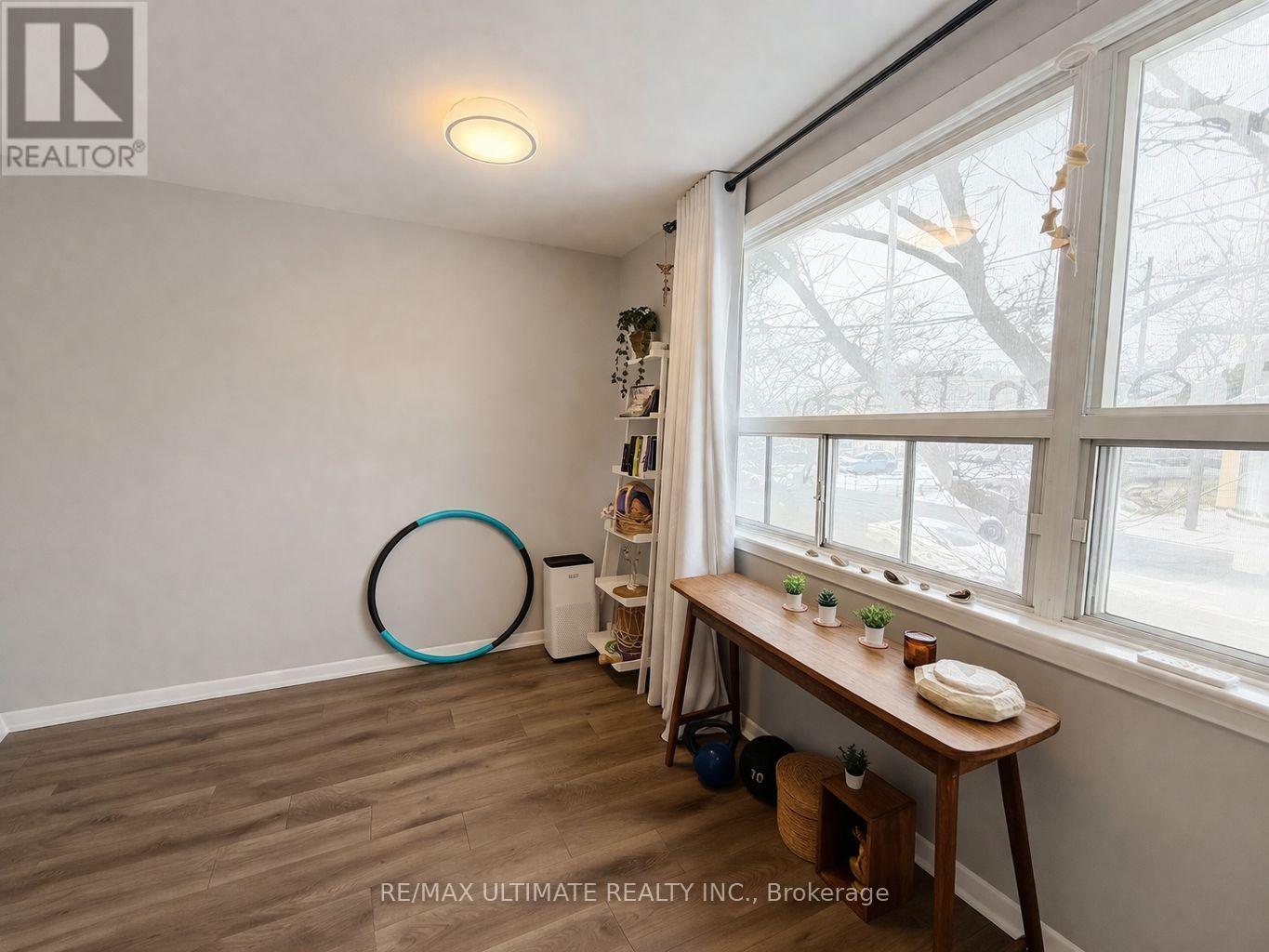 1819-1821 Avenue Road, Toronto, ON