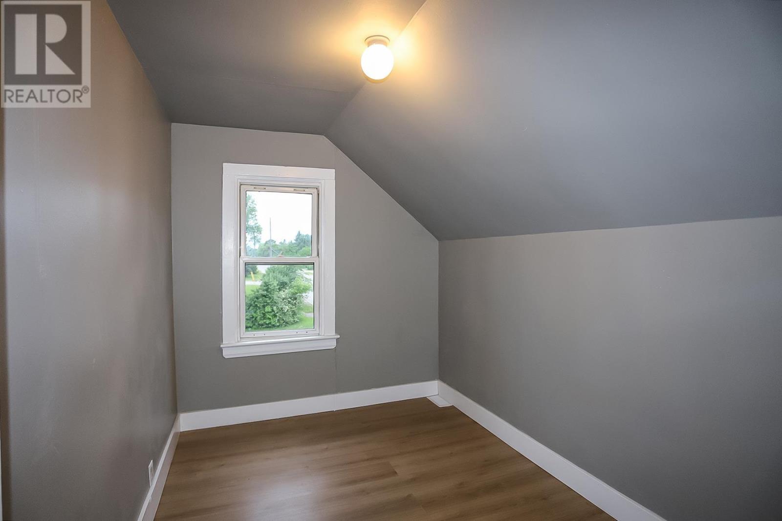 299 Goulais Ave, Sault Ste Marie, ON - Indoor Photo Showing Other Room