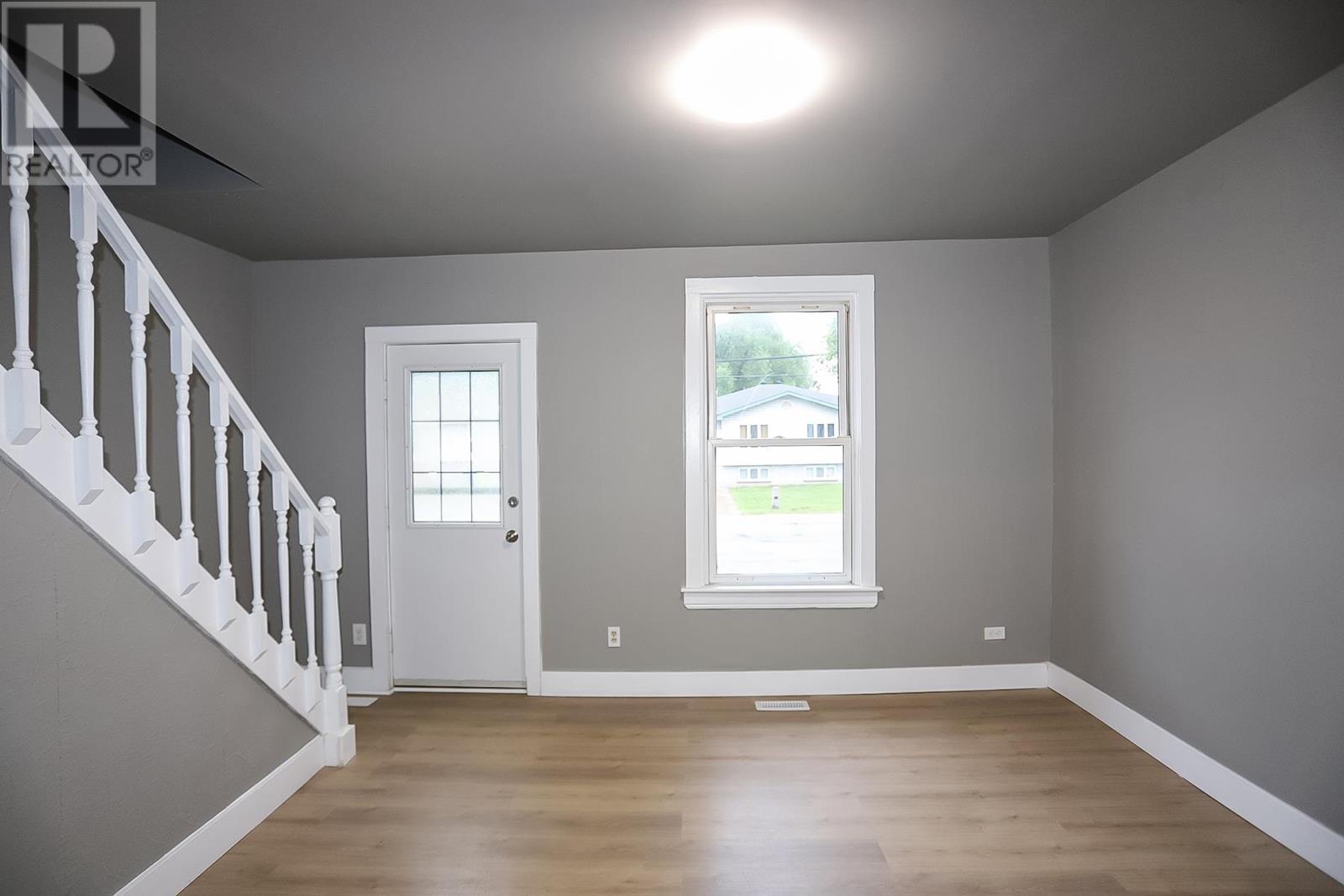 299 Goulais Ave, Sault Ste Marie, ON - Indoor Photo Showing Other Room