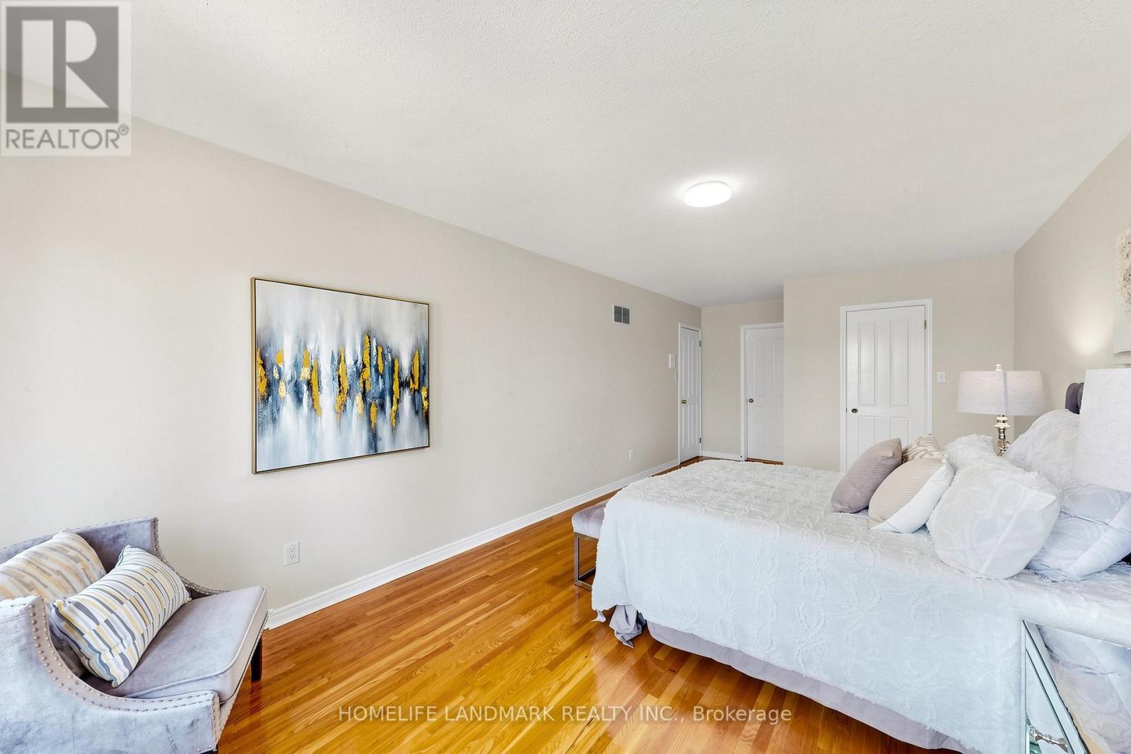 33 Dundee Crescent, Markham, ON