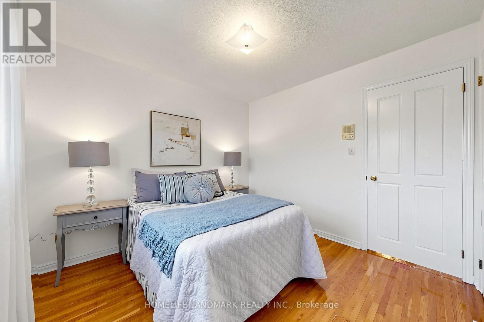 33 Dundee Crescent, Markham, ON