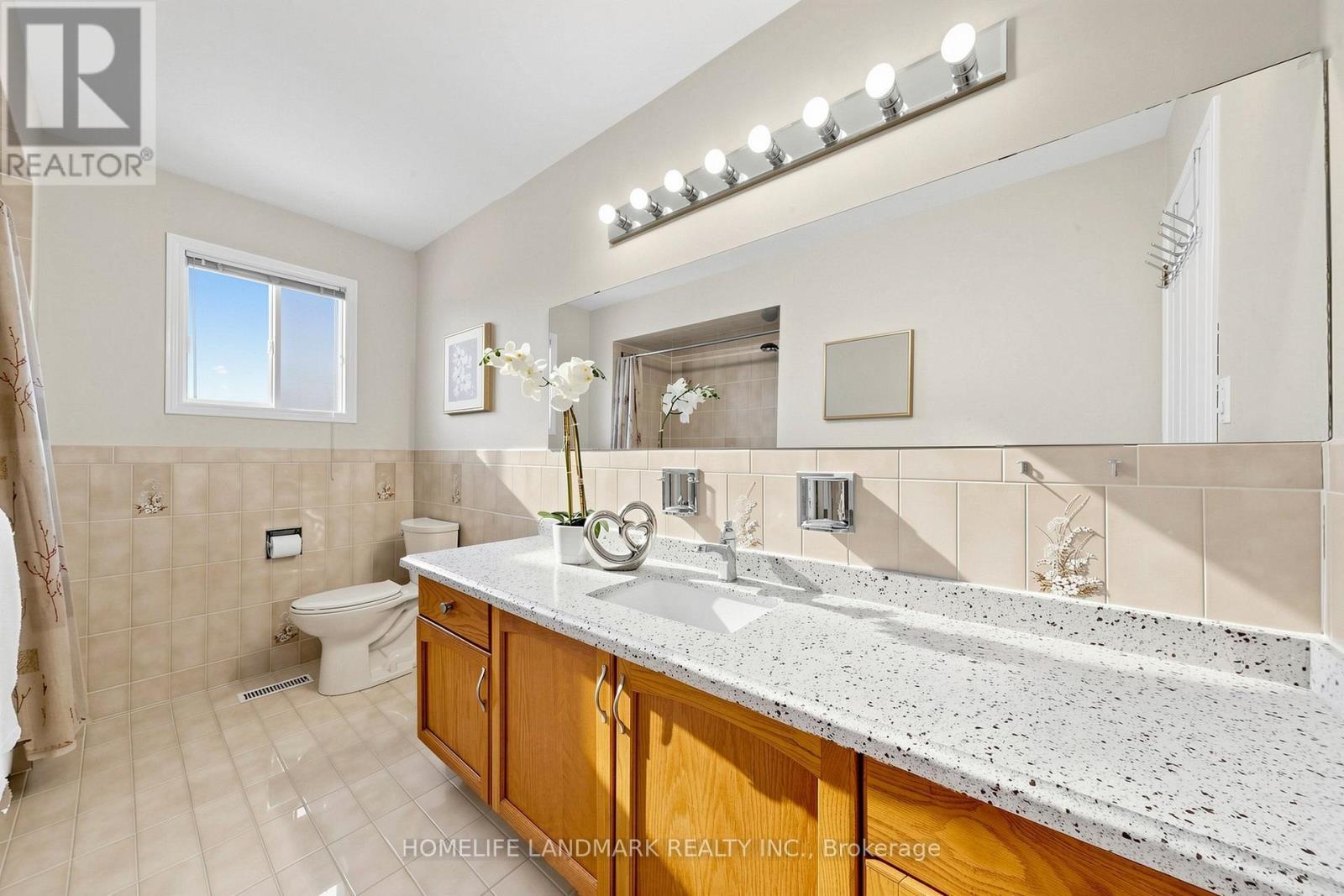 33 Dundee Crescent, Markham, ON