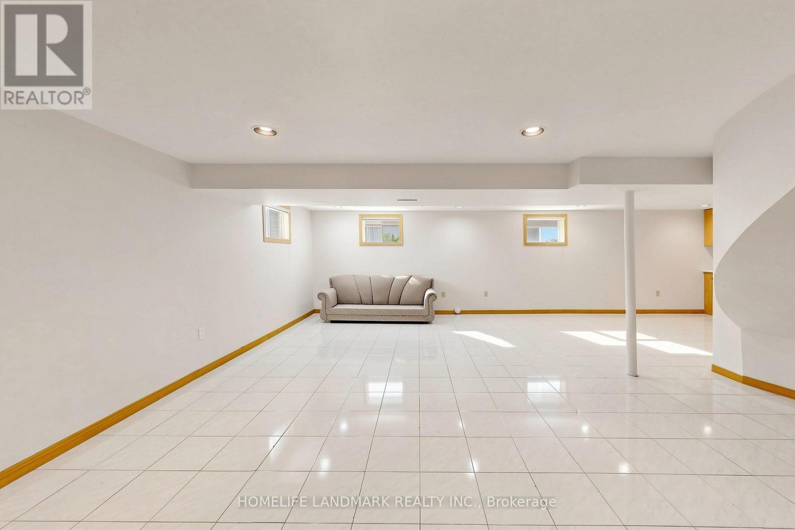 33 Dundee Crescent, Markham, ON